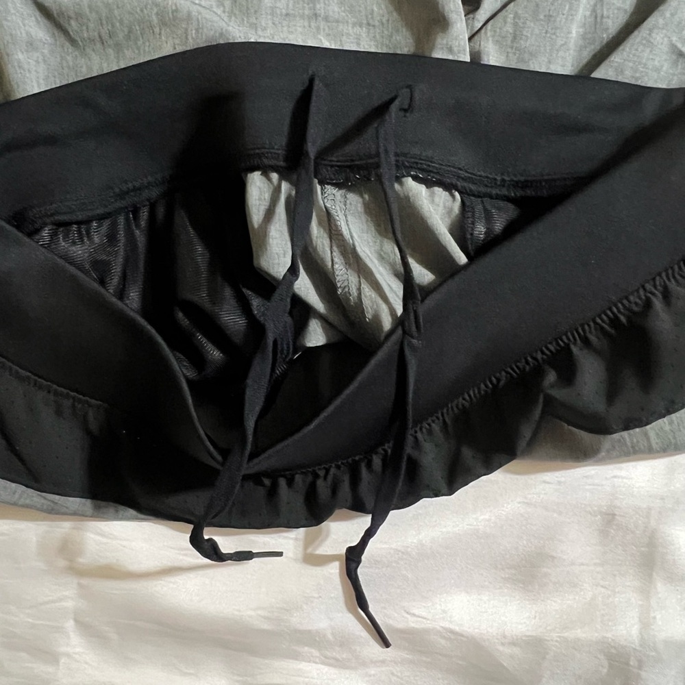 Old Navy Shorts I Men's I Athletic Shorts I Size M - Picture 3 of 5